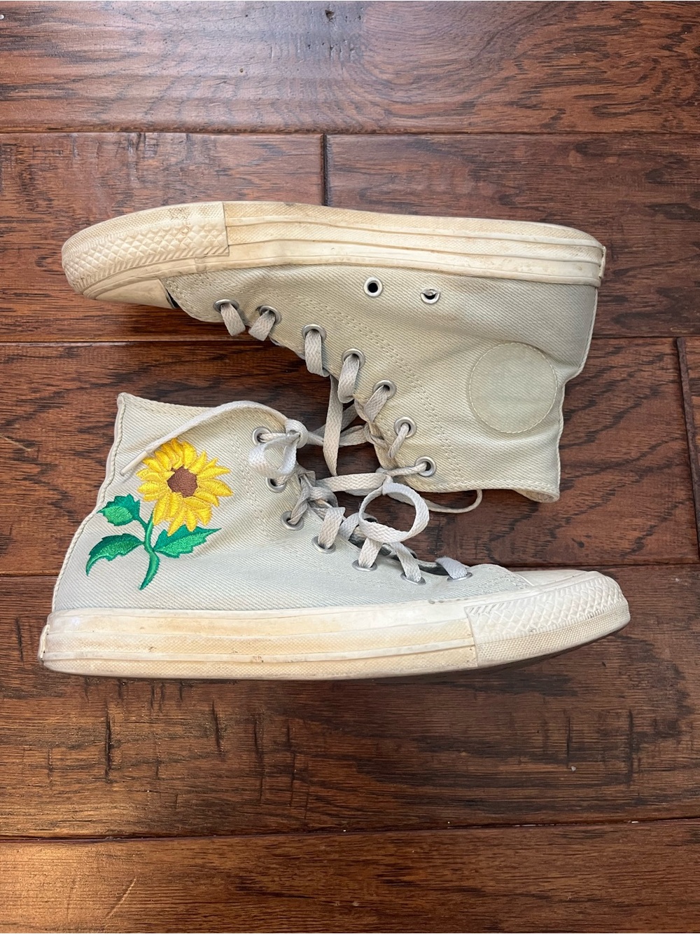 Women’s sunflower embroidered converse